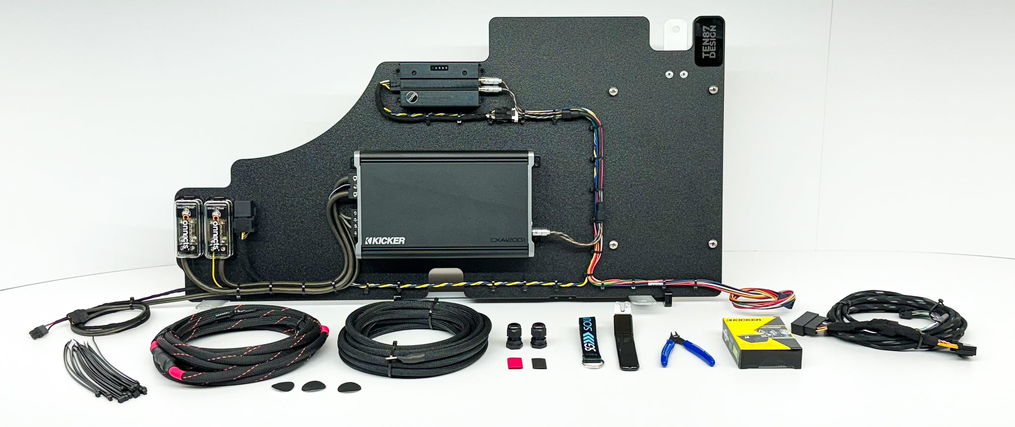 Kicker Loaded Subwoofer 1200wrms Amplifier Rack for Ford F-Series Vehi ...