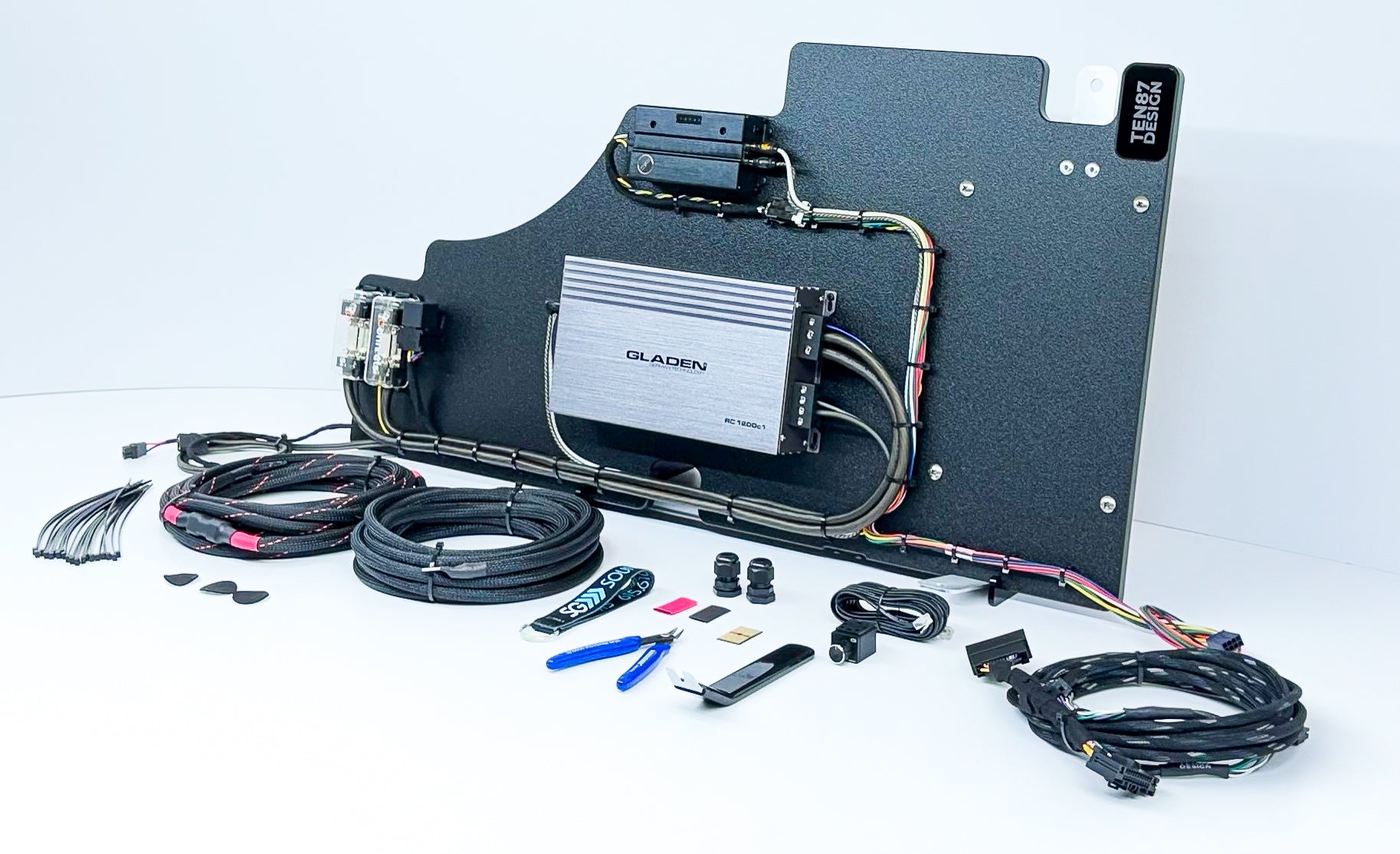 Mosconi-Gladen Loaded Subwoofer 1200wrms Amplifier Rack for Ford F-Ser ...