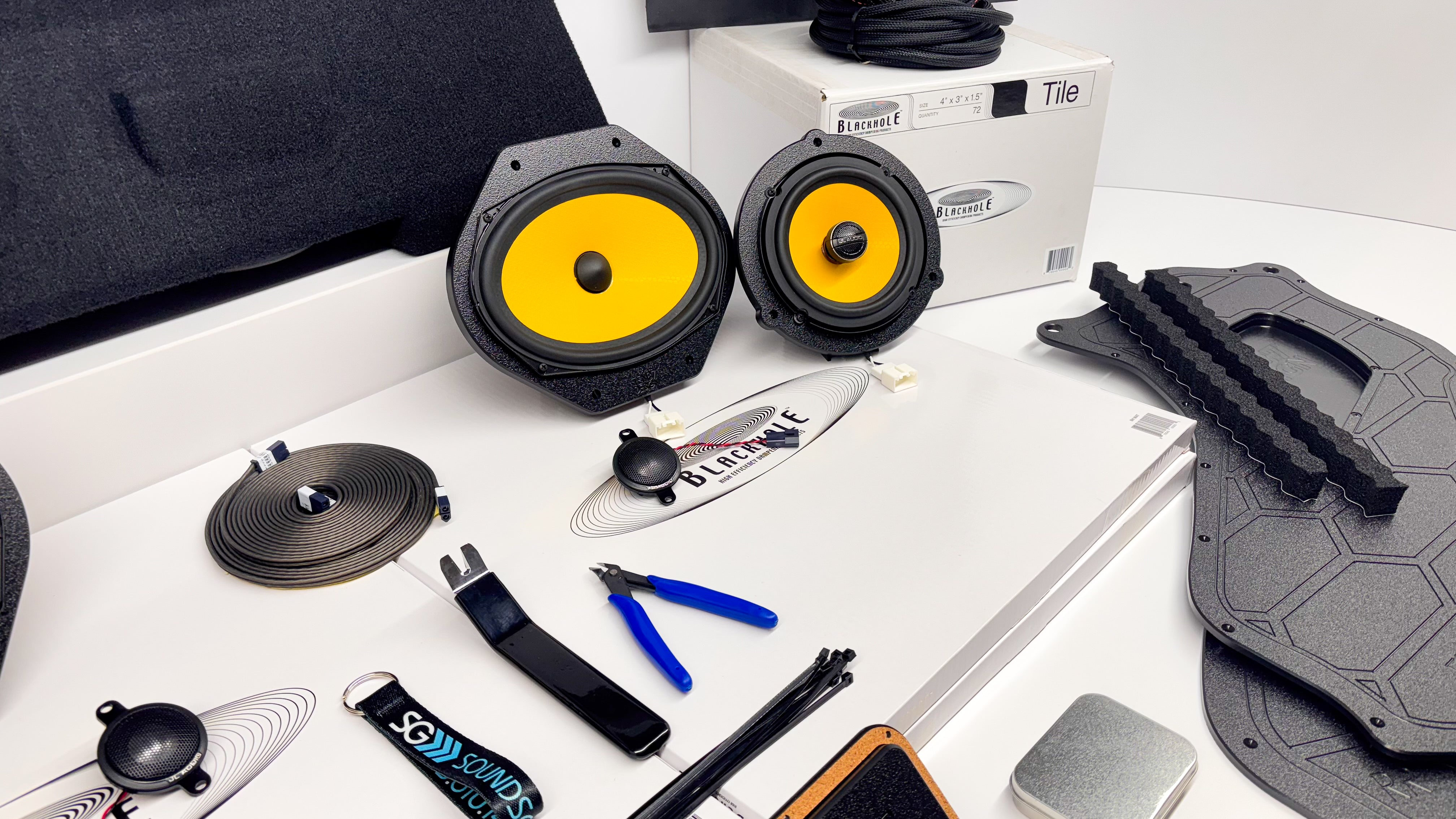 2023 Super Duty B&O JL Audio VXi Passive Stealth V2 Behind-the