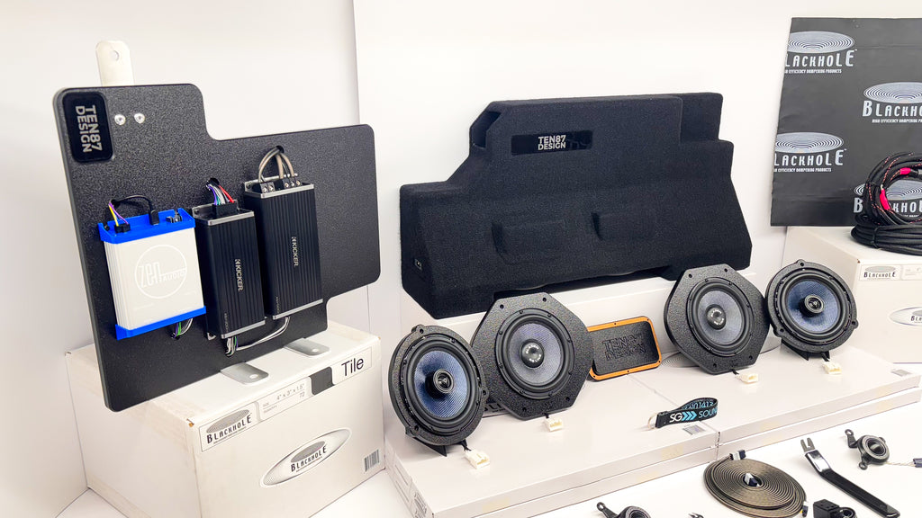 Behind-the-Seat >>>  Mosconi-Gladen Audio RS Series 5-Channel