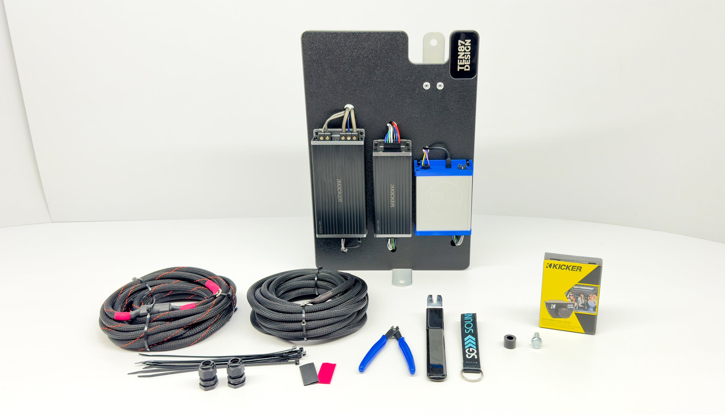 Kicker Key 2-Way 5-channel Loaded Amplifier Rack for Ford F-Series